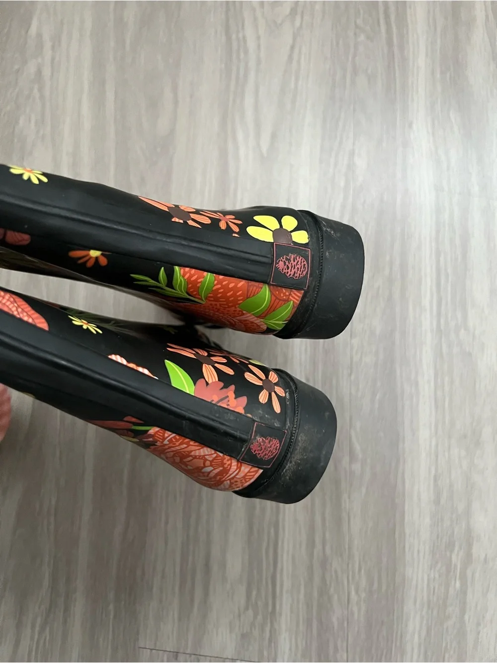 Lone Cone Floral Rain Boots Womens Size 8 Black Rubber Garden Boots Waterproof